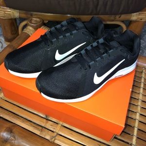 Men’s Nike running shoe